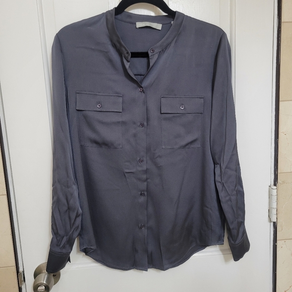 Vince NWT Long sleeve Button Front Silk blouse. - Picture 3 of 14